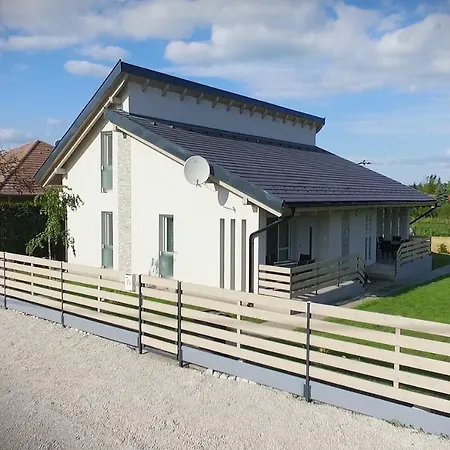 Apartament Nadirigo Balatonberény